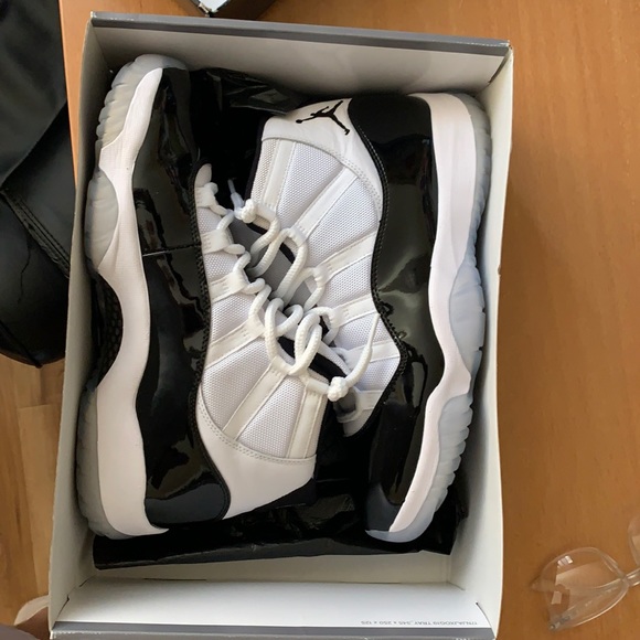 Air Jordan 11 concord - Picture 1 of 1